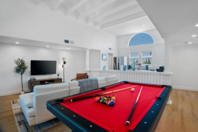 Chic Uptown Phoenix Home - Pool Table & Perfect Location